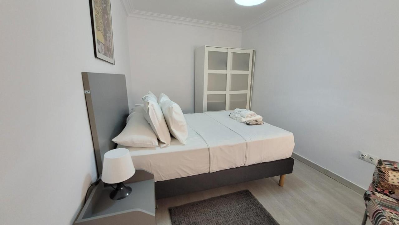Apartaments B O D Collblanc L'Hospitalet de Llobregat Luaran gambar